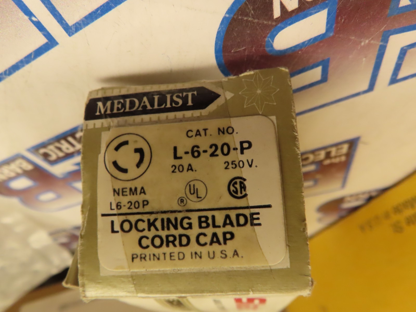 Medalist L-6-20-P Twistlock Plug 20 Amp 250 Volt 3 Wire Nema L6-20P -NEW-B