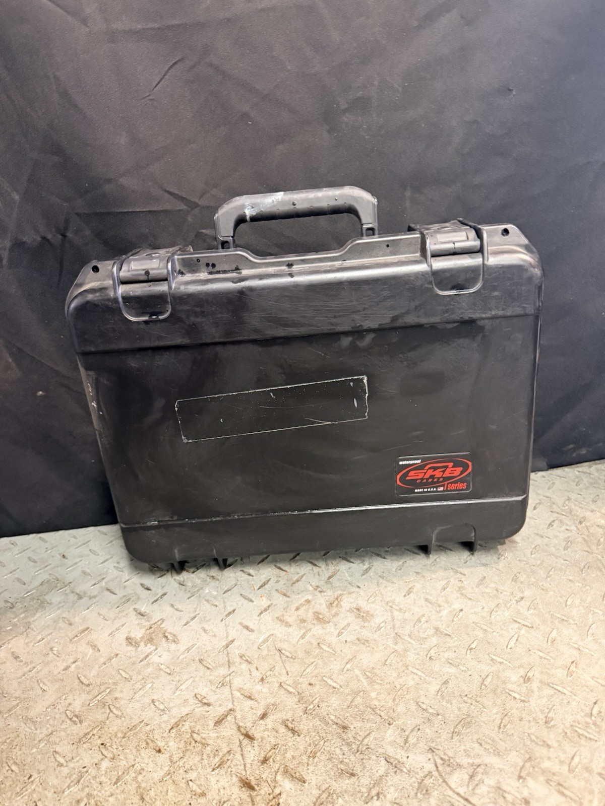SKB iSeries 1813-5 Hard Case All Different Condition Read Below No Air Valve