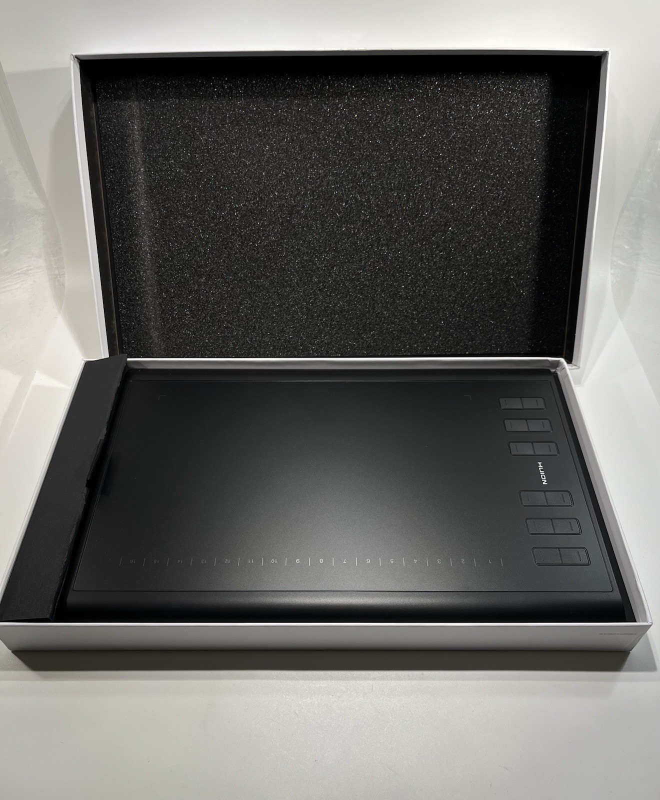 Open Box Huion H1060P Drawing Art Tablet Sketch Pad Pen Stylus USB Black, Bundle