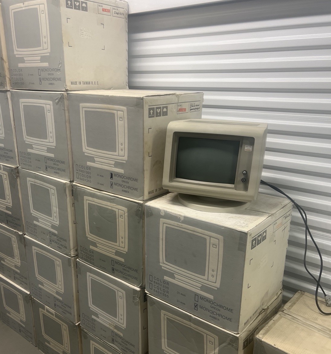 NOS Basic Time HR-134 IBM 5151 Compatible Amber Monochrome CRT Monitor MDA TTL