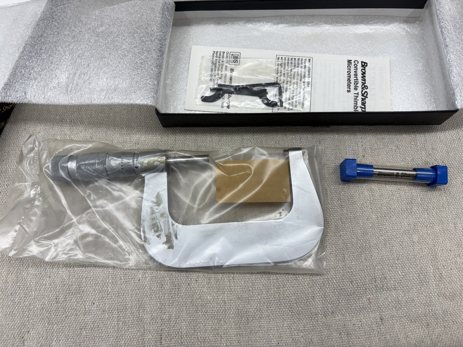 BROWN & SHARPE 2-3" Outside Convertible Thimble Micrometer 599-3-32 w/Box