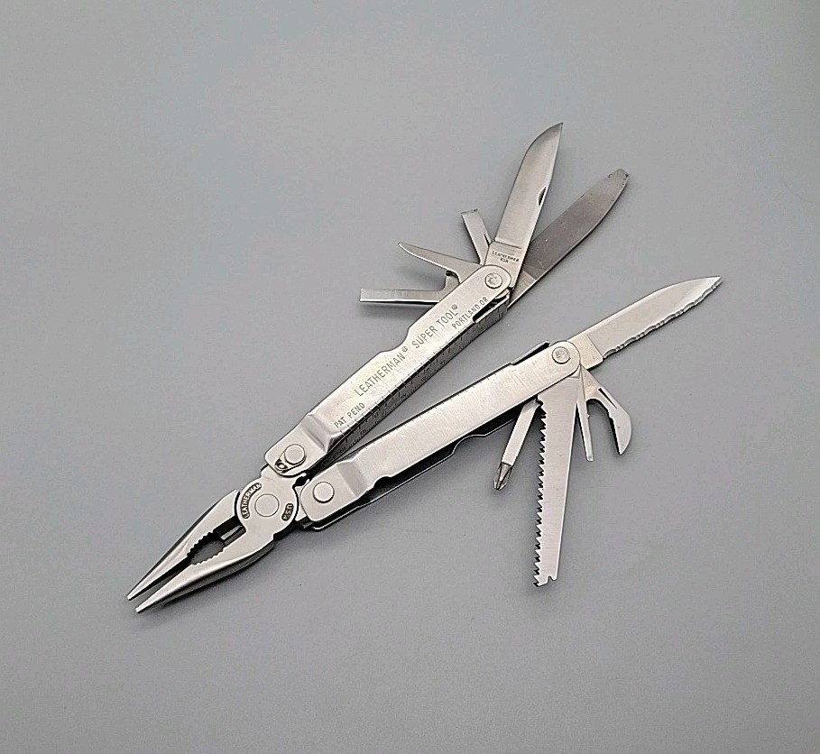 Leatherman Super Tool Multitool Dated 0896 /w Sheath - Knife - Pliers - File