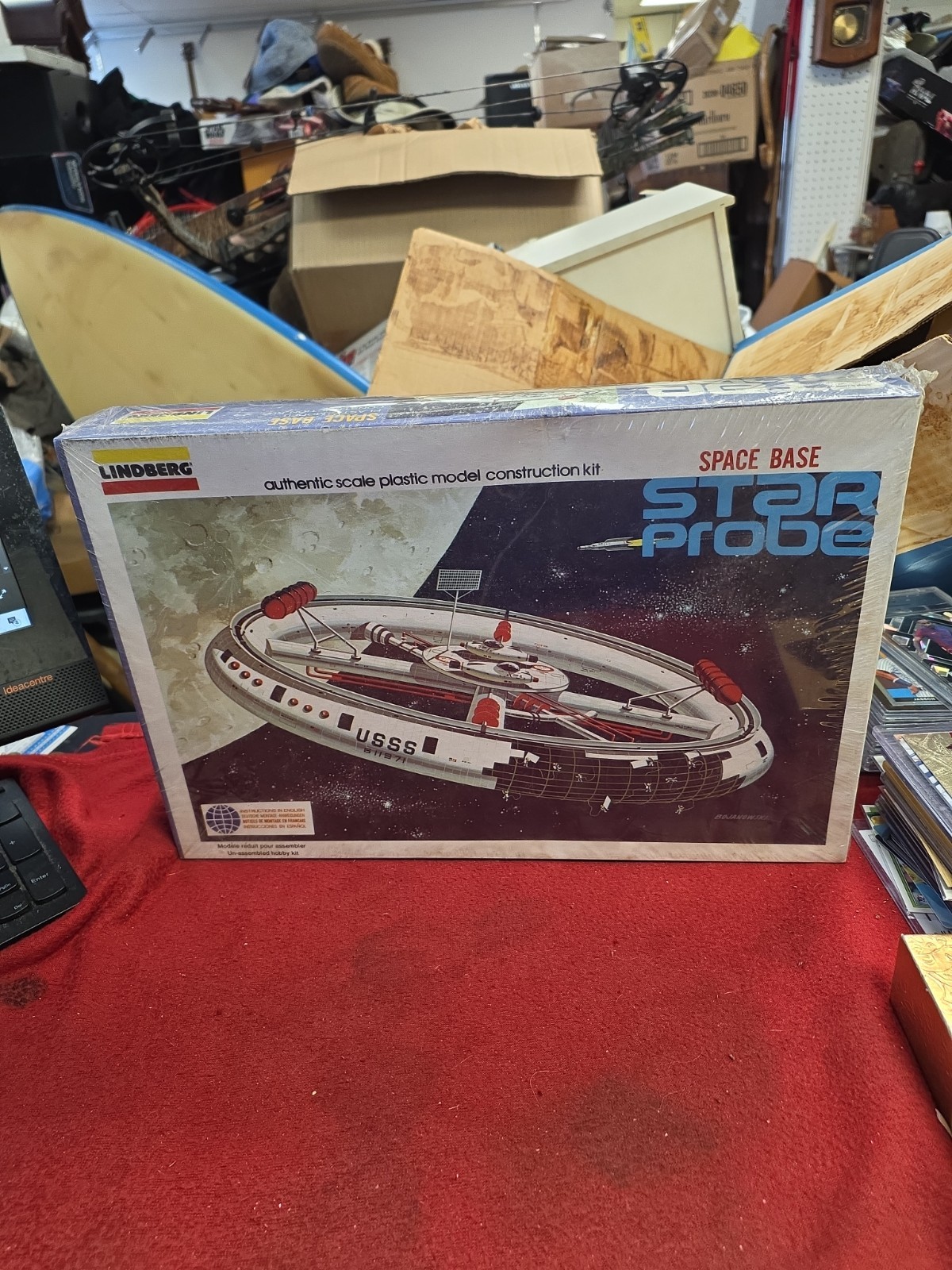 LINDBERG STAR PROBE SPACE BASE #1148 YEAR 1976 SEALED