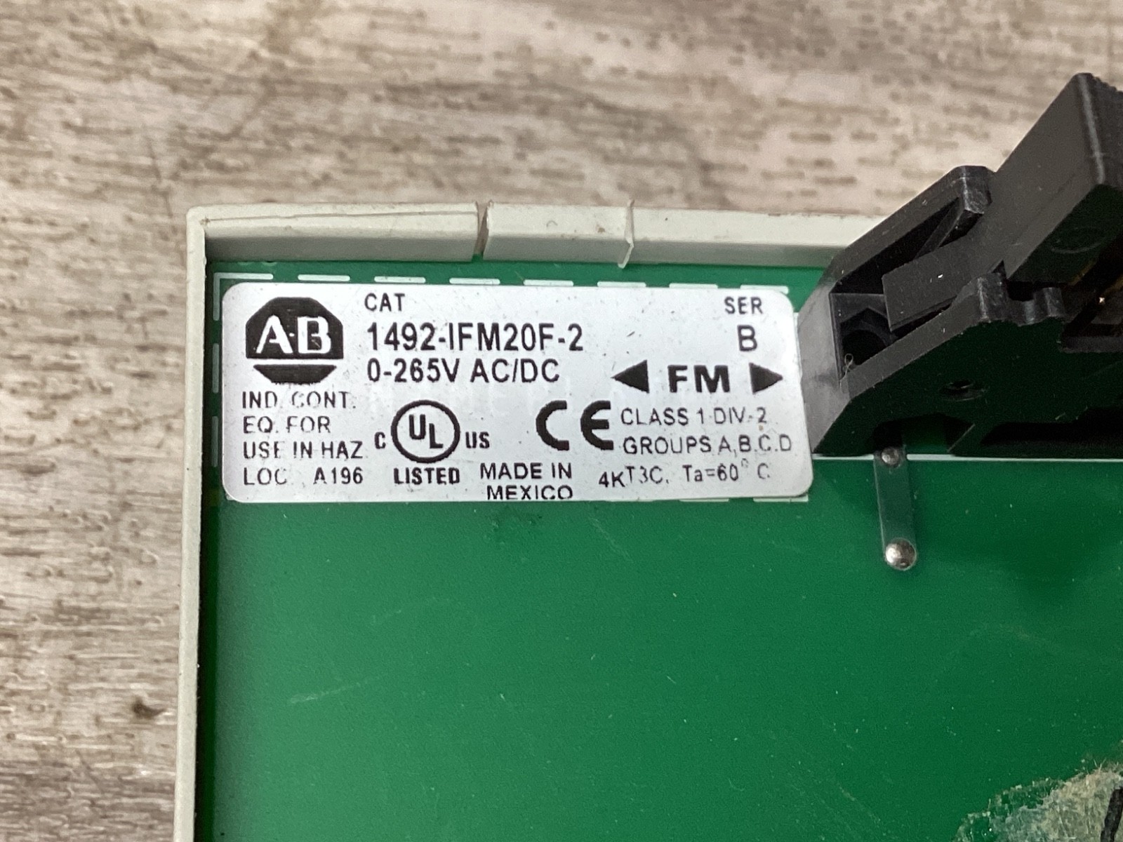 Allen Bradley 1492-IFM20F-2 Interface Module Series B #126N100
