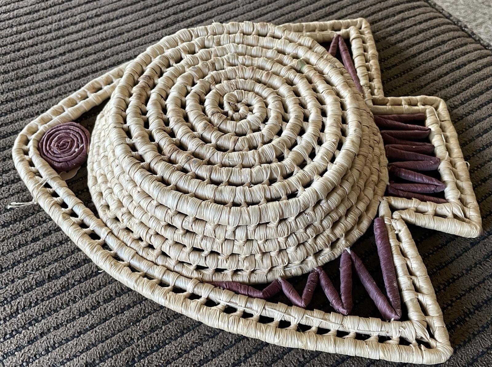 Vintage Rattan Fish Basket - Boho Wall Hanging Decor cute fun