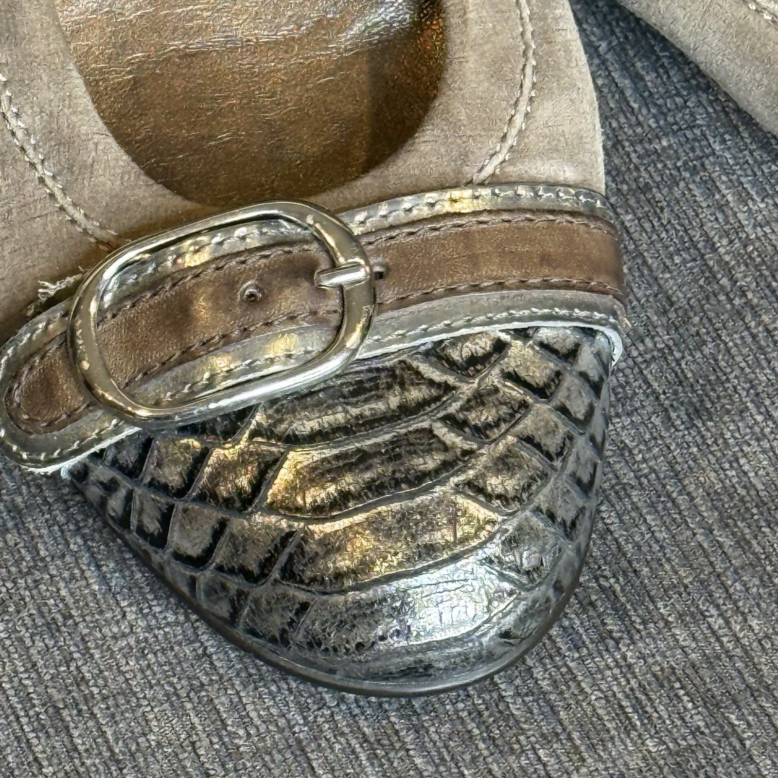 AGL Italy Taupe Leather w/ Relief Cap Toe Ballet Flats Women Sz 7.5 US VGUC