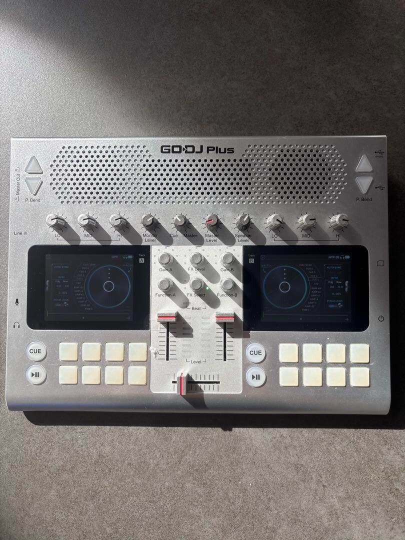 GODJ PLUS Portable DJ System 2-Channel Screen speaker Silver Working Used