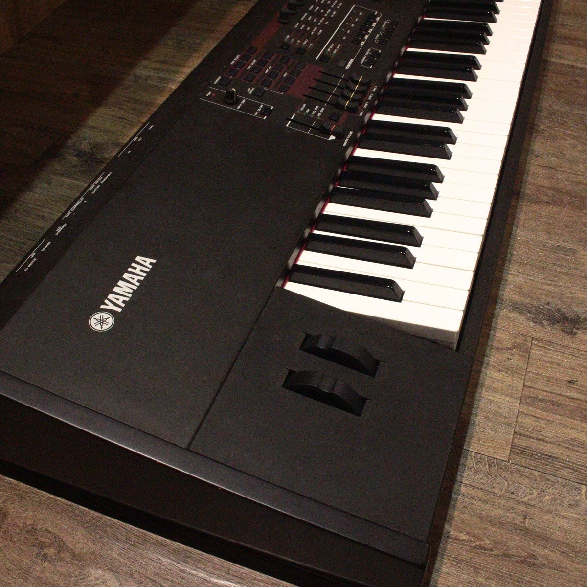 Yamaha S90XS Used