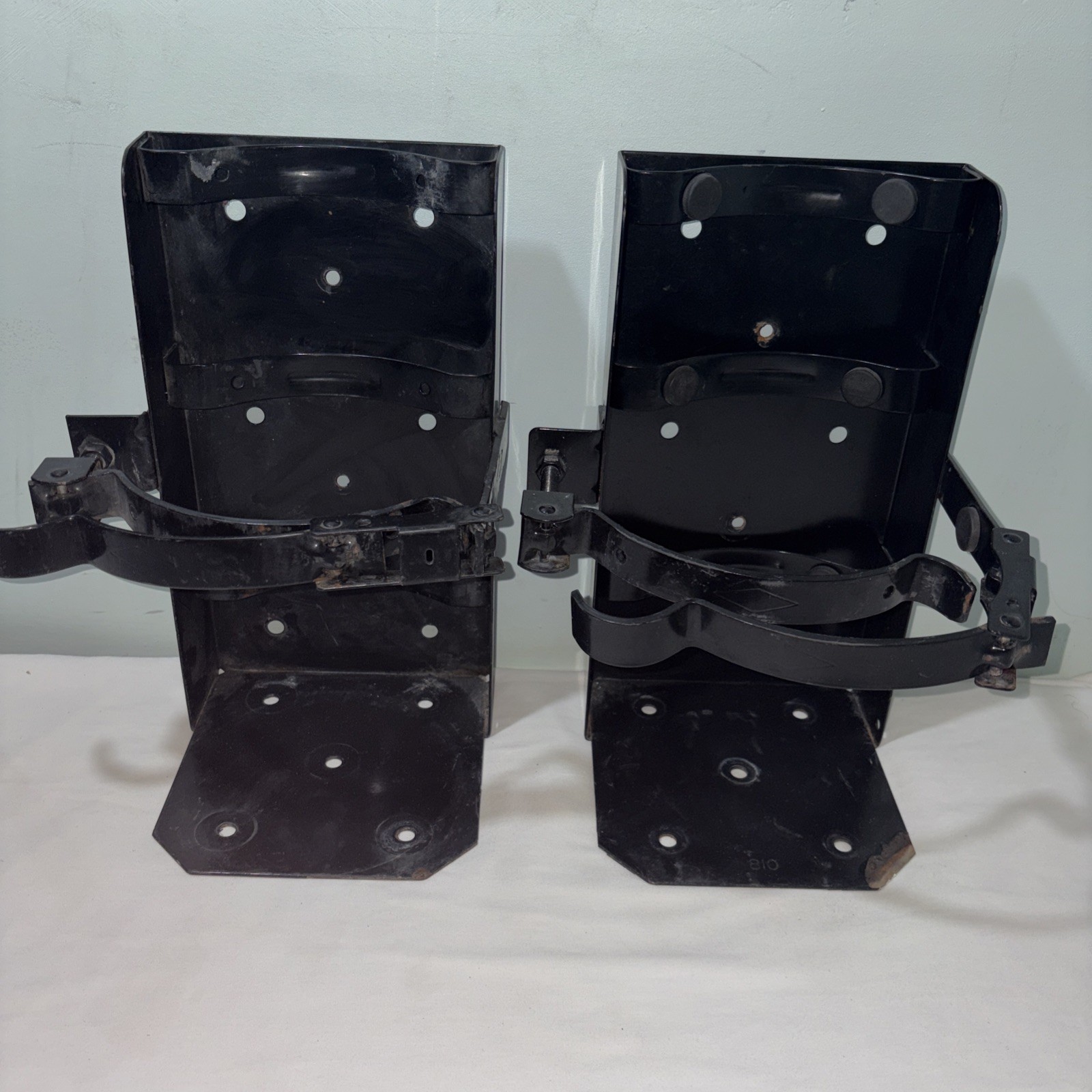 Lot of 2 Amerex 810 Heavy Duty 7" Diameter Vehicle Fire Extinguisher Bracket