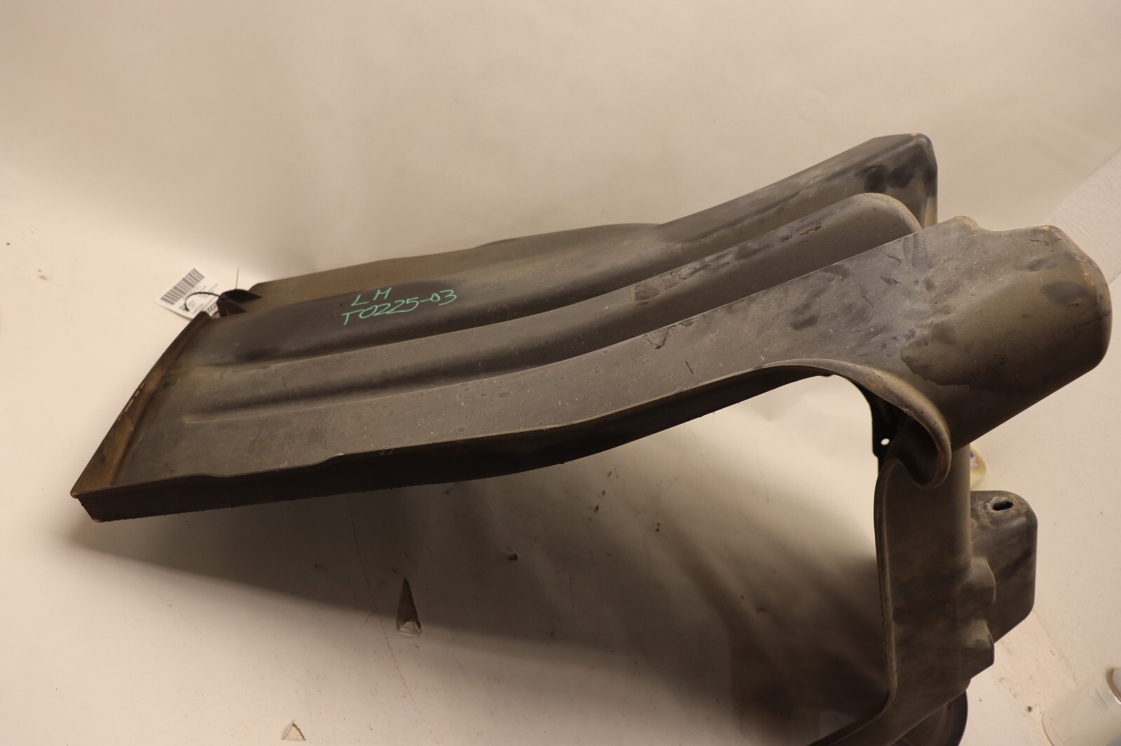 2008-2017 FREIGHTLINER CASCADIA 125 LEFT DRIVER SIDE SPLASH GUARD SHIELD OEM