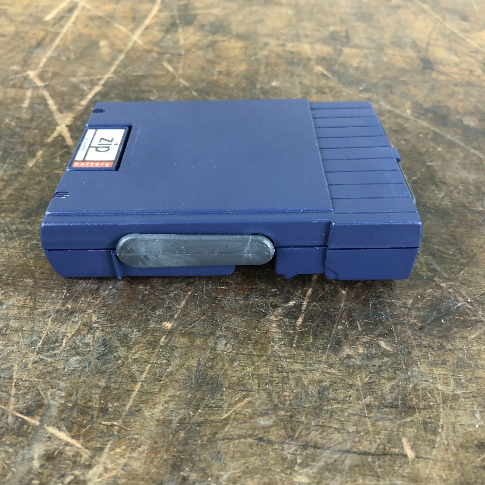 Iomega Zip Unleashed! Battery Pack Power Supply for Zip Disk Drives in BOX