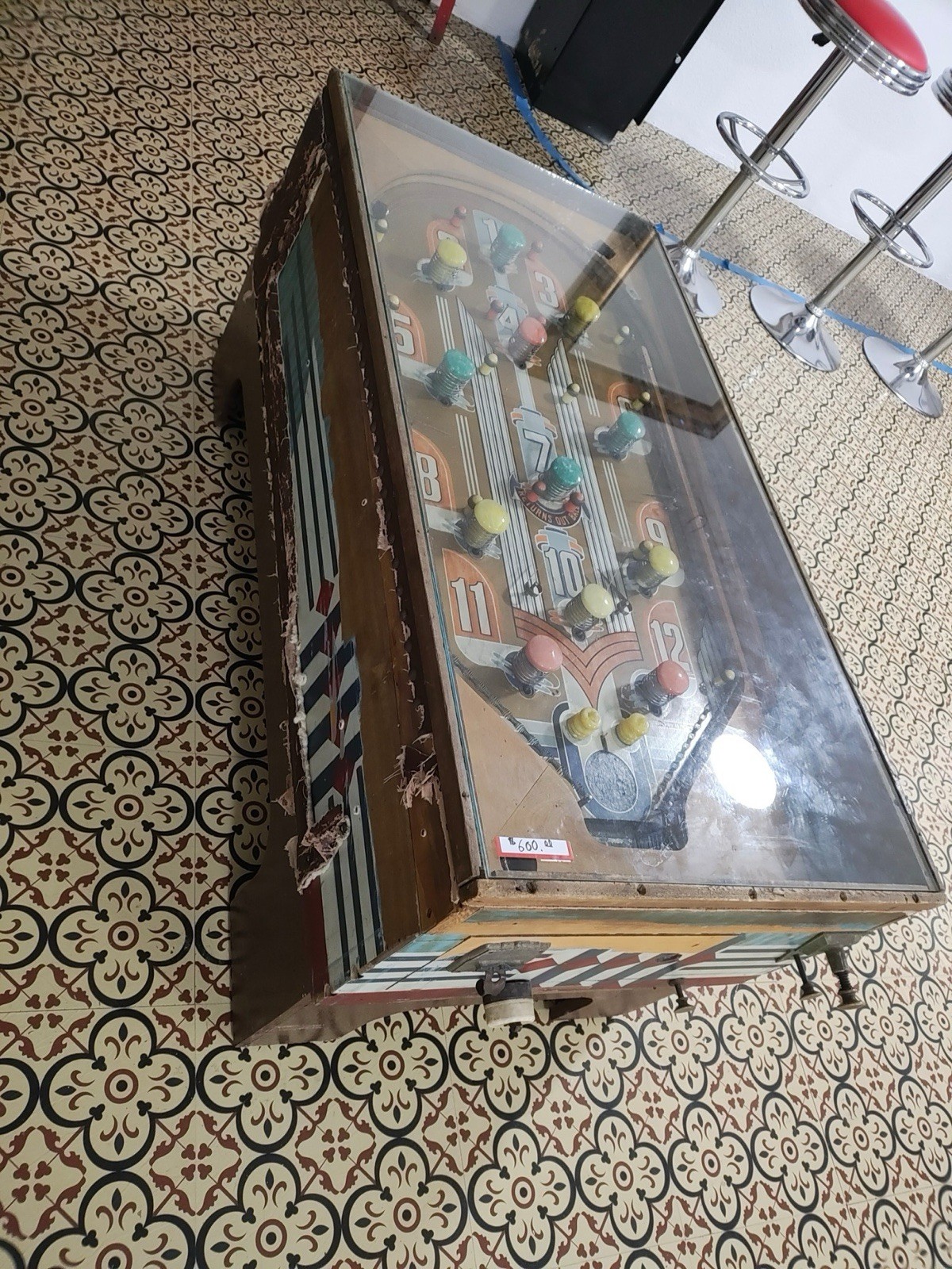 Vintage Collectible Pinball Machine Wooden Cabinet Glass Top
