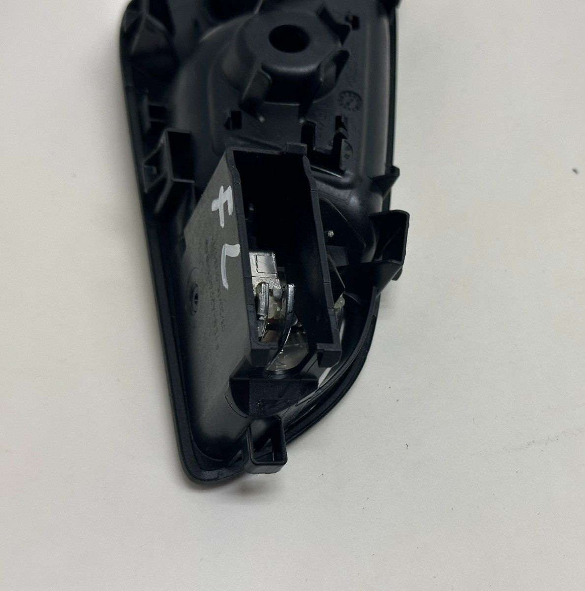 Ford Focus 2015-2018 Door Handle Left Driver Front Interior OEM
