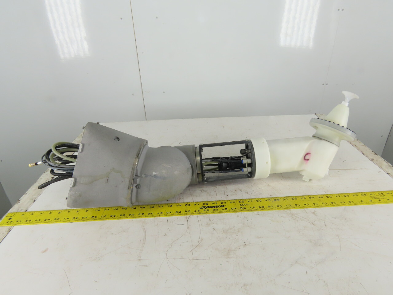 Ransburg RPA2 Fanuc Model P-200E Robotic Powder Applicator & Base Casting