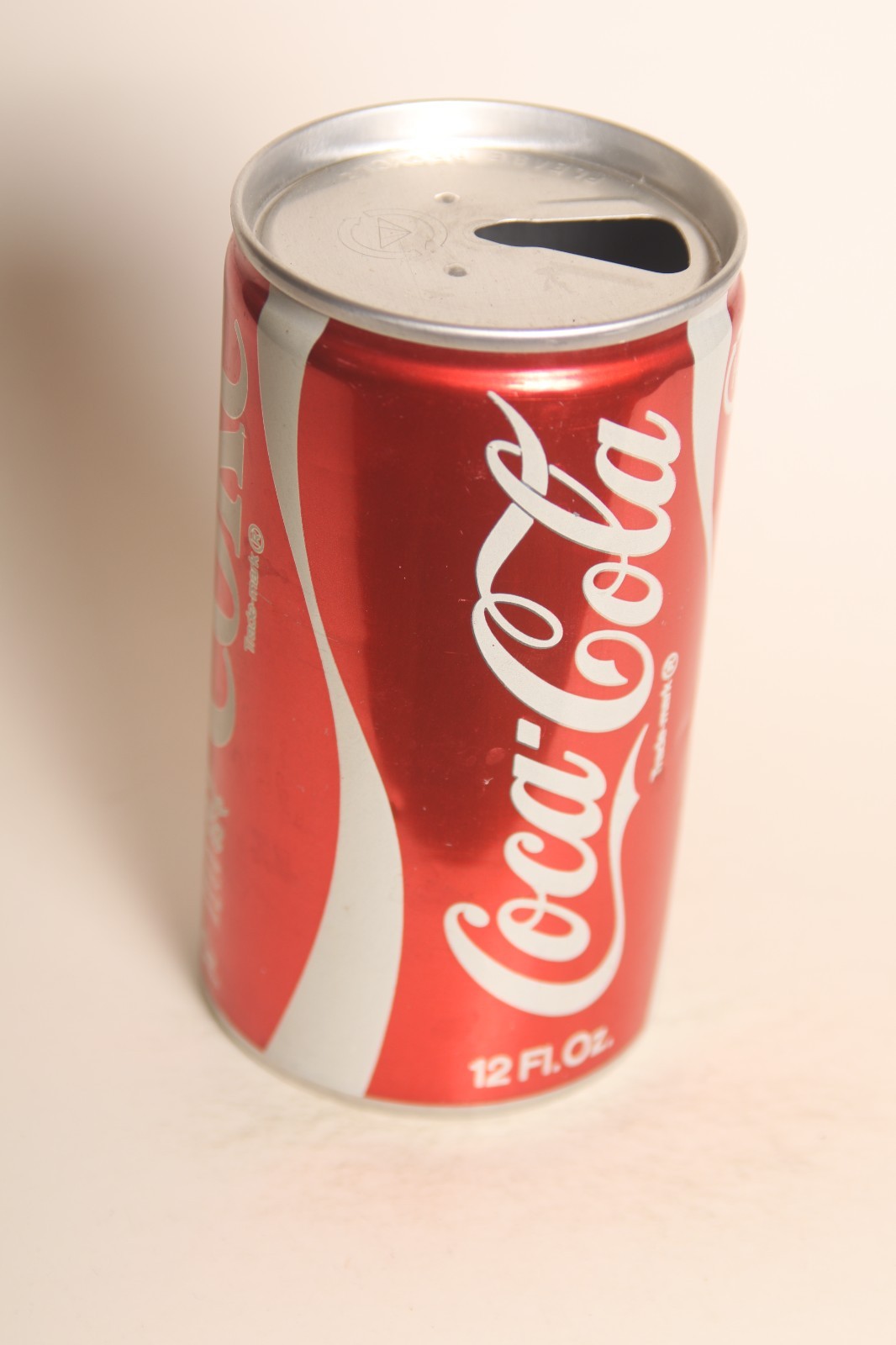 Coca-Cola soda can - 12oz A/A
