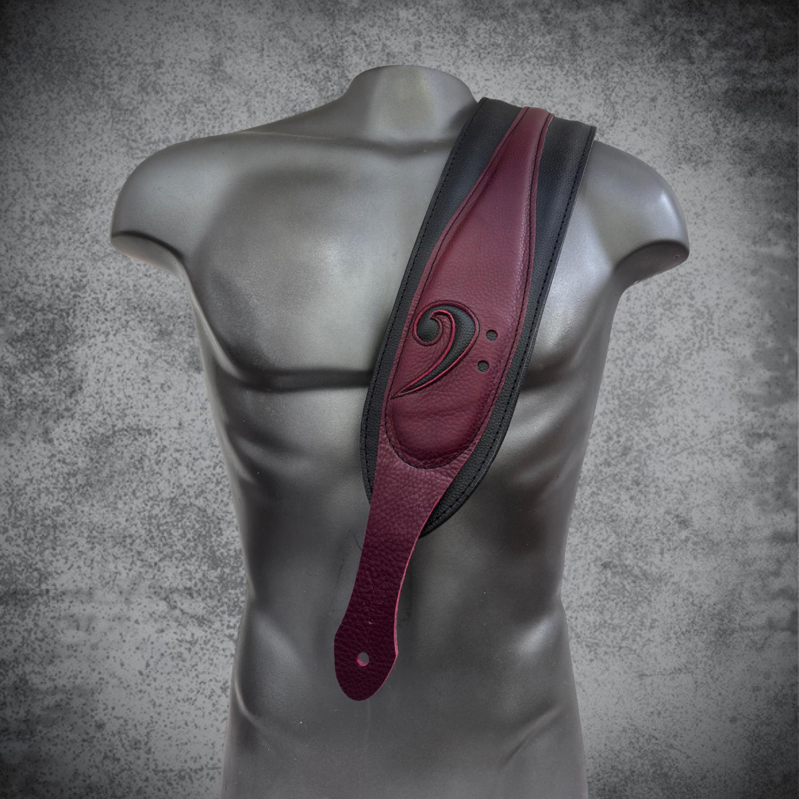 WIDE BASS F CLEF leather padded STRAP | Vintage style bass guitar bordeaux strap