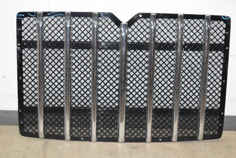 International HX515 Grille 4074793C94 (610-12673)
