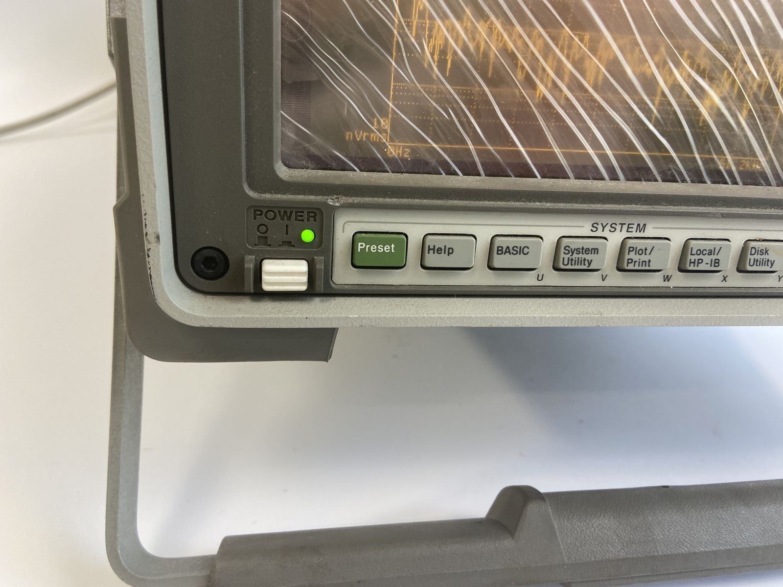 HP 35670A FFT Dynamic Signal Analyzer OPT: 1D2 1D3 1D4 AY6 Delaminated Display