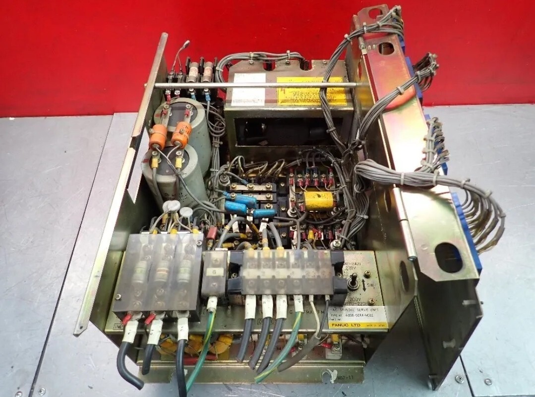 FANUC A06B-6044-H032 AC SPINDLE SERVO UNIT