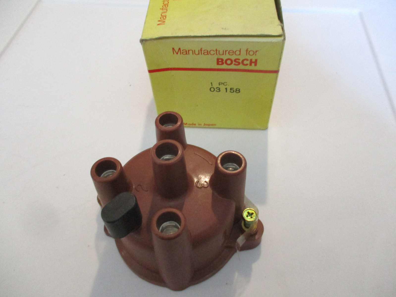 1979 fits Toyota Celica, Corona & Truck Bosch 03 158 Distributor Cap