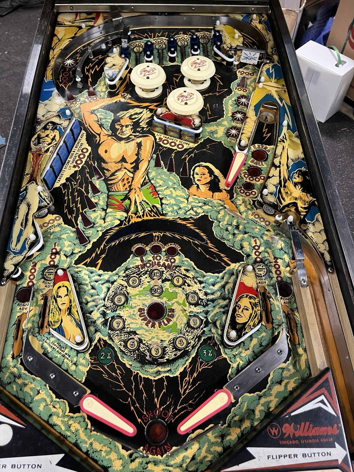 1978 FLASH PINBALL MACHINE PROFESSIONAL TECHS PLAYS GREAT