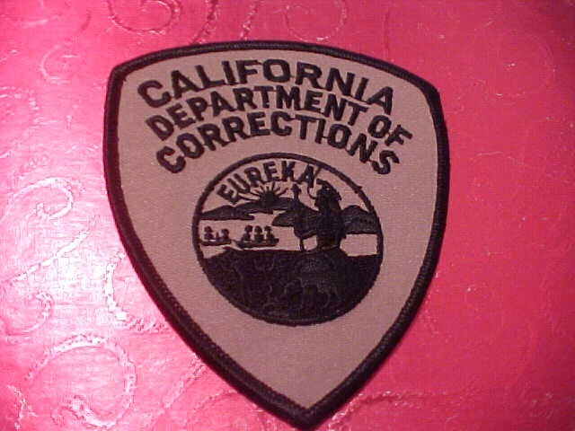 CALIFORNIA DEPT OF CORRECTIONS POLICE PATCH SHOULDER SIZE UNUSED TAN *********