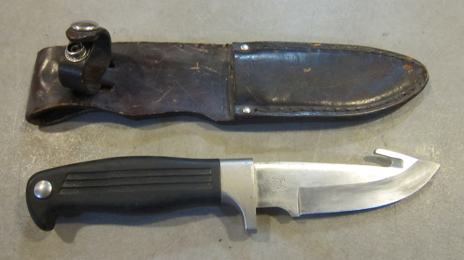 KERSHAW KAI 2014 HUNTING KNIFE WITH GUT HOOK , SHEATH - FREE SHIPPING