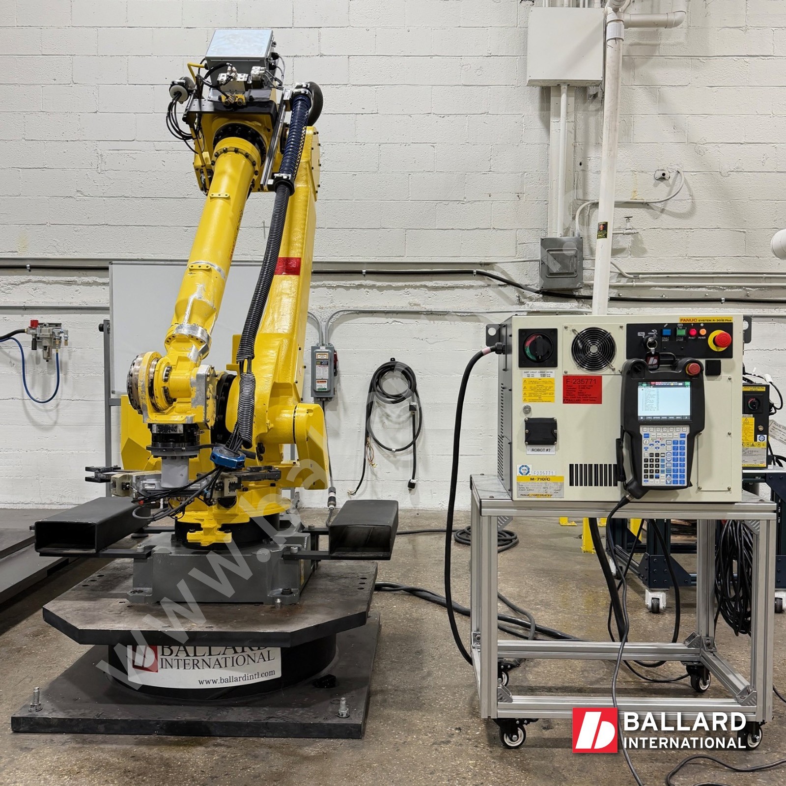 FANUC M-710iC/45M Robot Complete System w/ R30iB Plus Controller - F235771