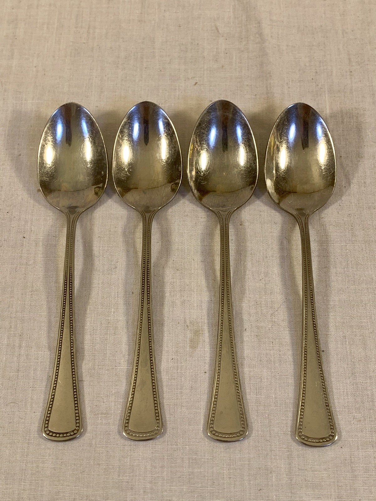 (4X) ONEIDA Ltd 1811 Rogers NEEDLEPOINT Beaded TEASPOONS Stainless Silverware