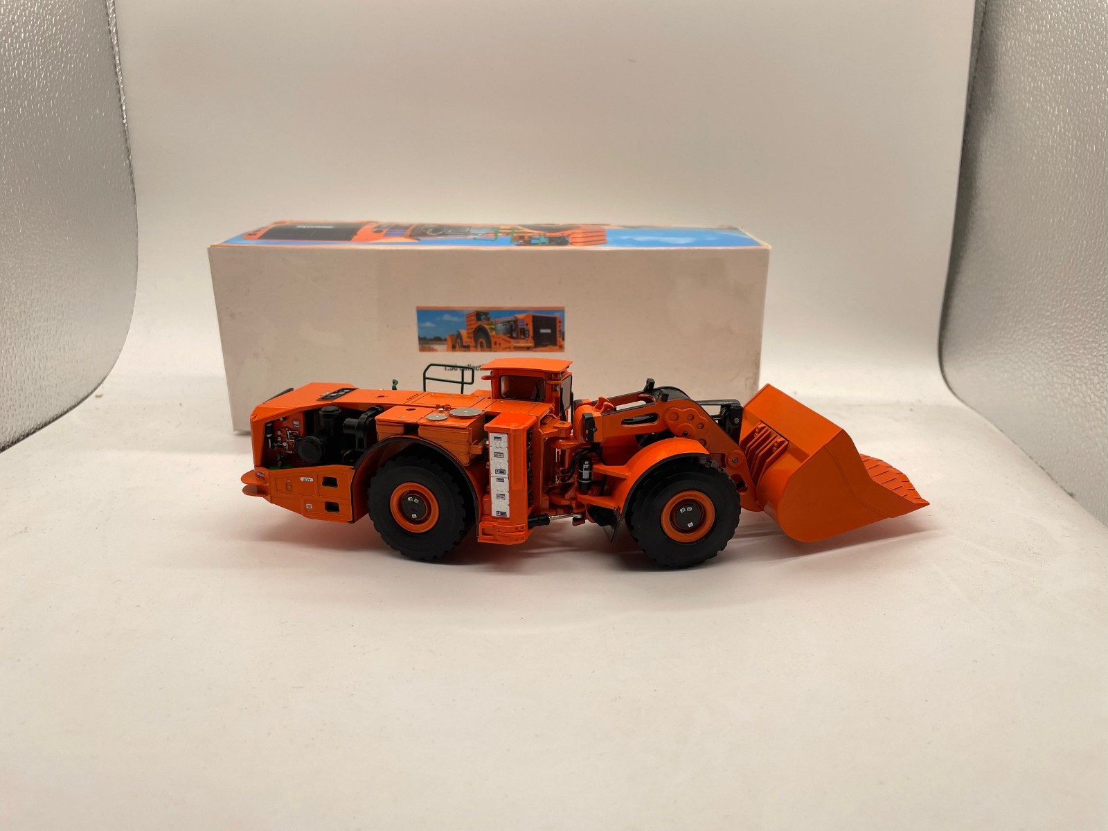 Komatsu WX22H Underground Mining Loader 1:50 Scale DieCast Model