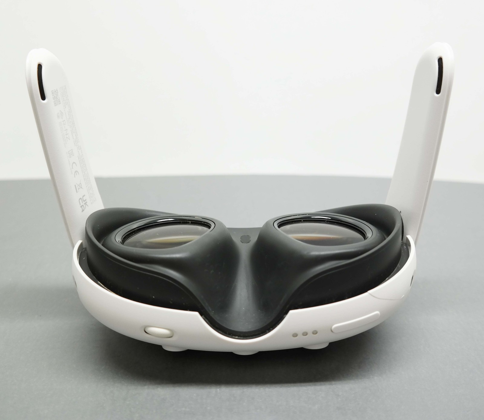 Meta Quest 3 512GB VR Headset Only - READ