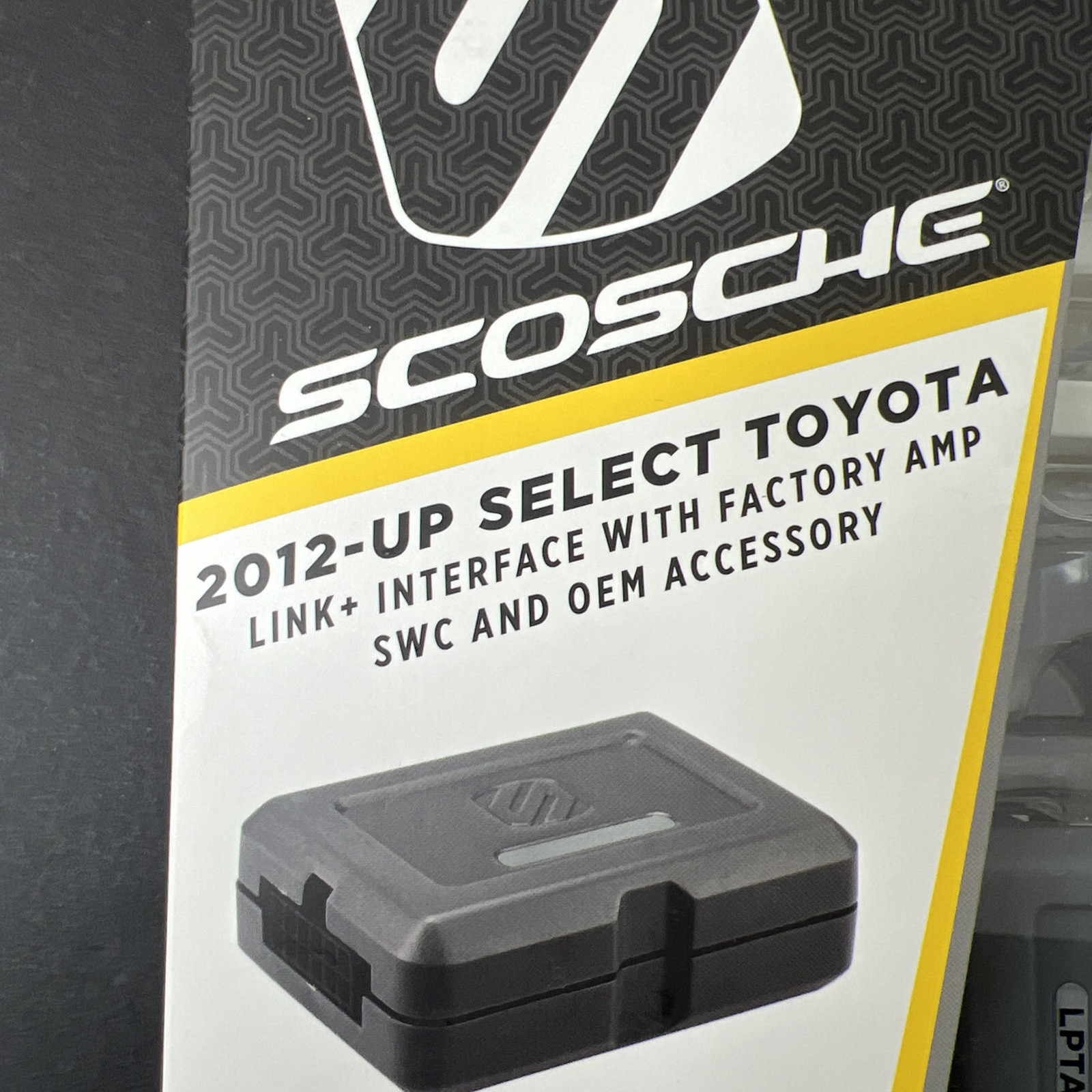 Scosche LPTA25 2005-2011 Toyota Amp'Ed Link & Interface