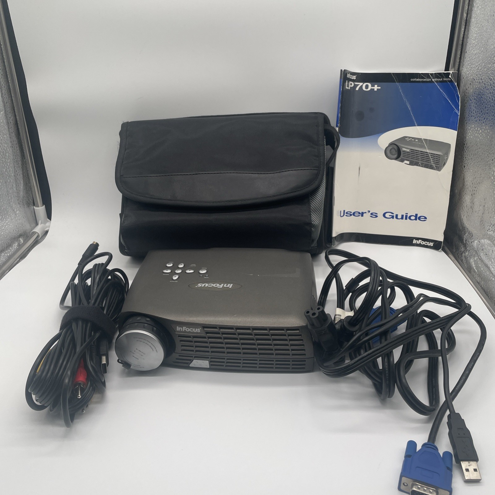 InFocus Model LP70 Portable DLP DVI Projector W/ Cords No Remote - 558 Lamp Hour