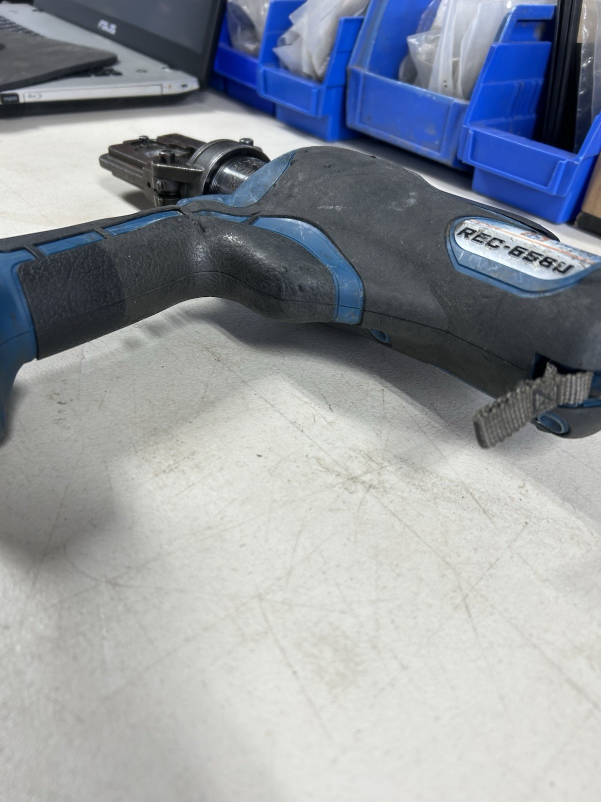 HUSKIE TOOLS REC-B658U COMPRESSION REC-658 No Batt Tested