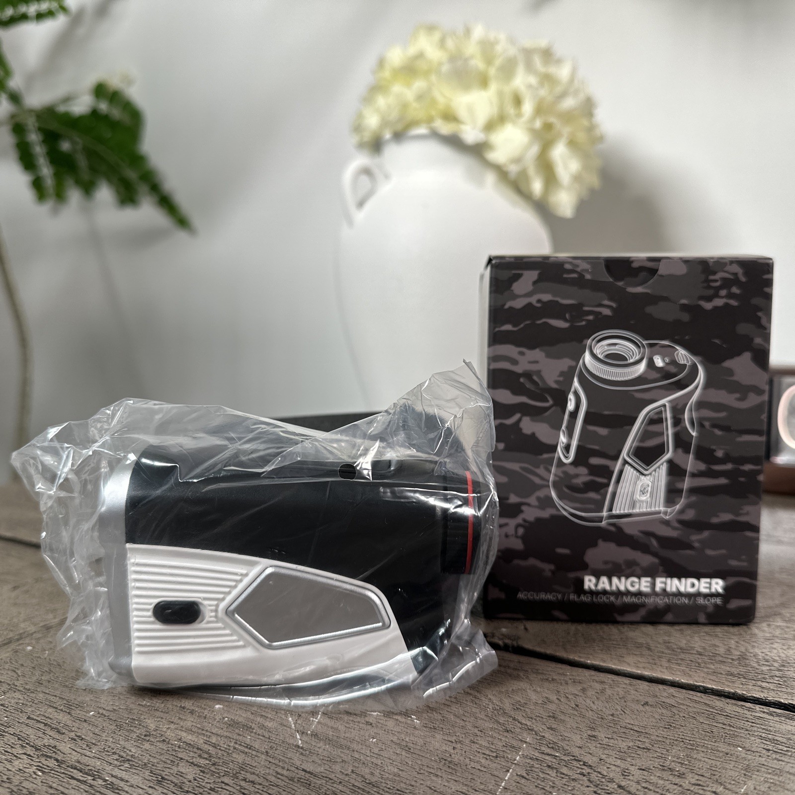 WOSPORTS Golf Rangefinder 1500-Yard with Slope,Golf Accessories Range Finder