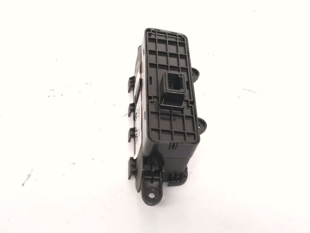 2024-2025 Hyundai Sonata Integrated Control Panel Switch Unit 93750-L1aa0-Yth