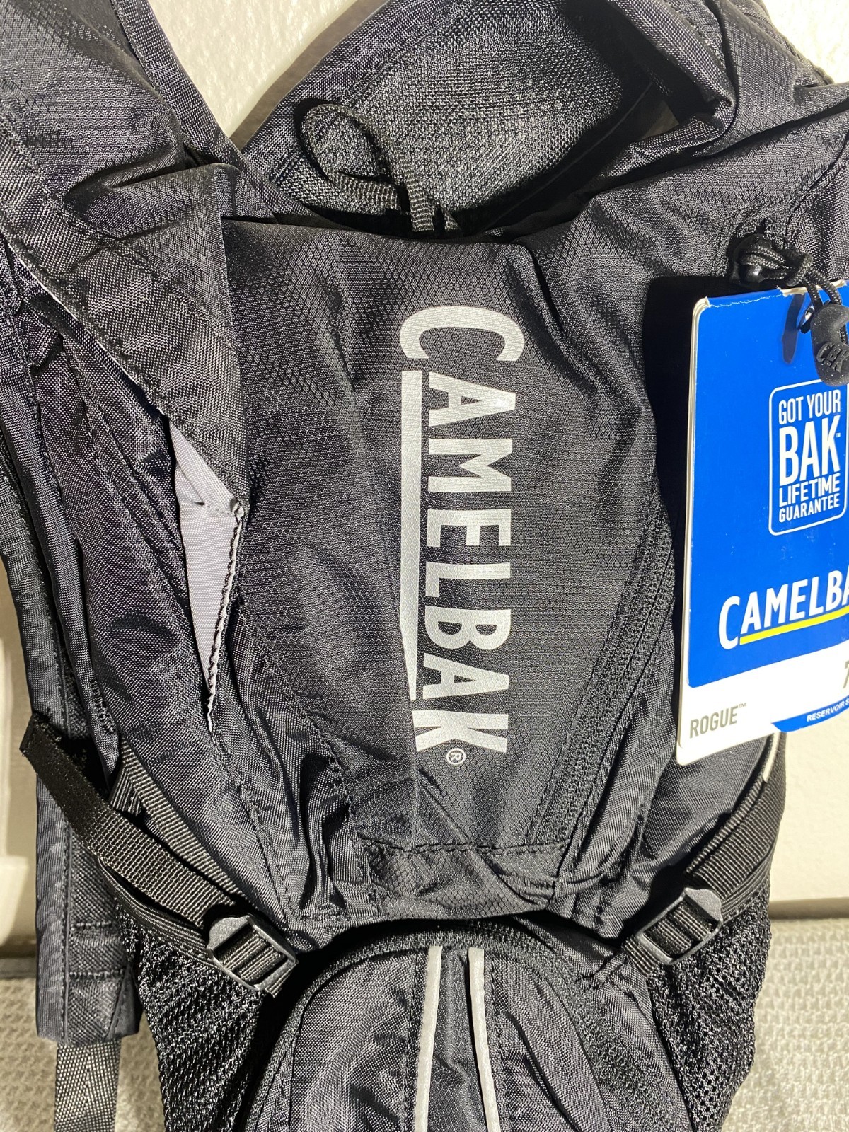 Black CamelBak Rogue Hydration Pack, 2L (70oz) New