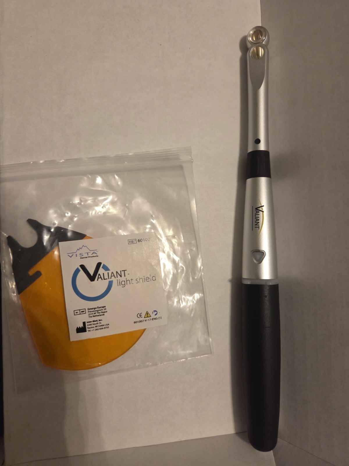 DENTAL CURING LIGHT, VISTA DENTAL VALIANT LED - OPEN BOX