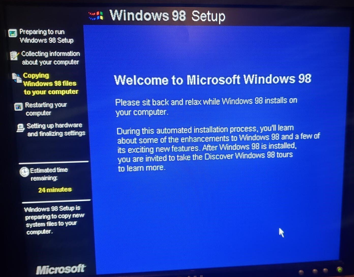 Microsoft/Windows 98/Operating System/Full First Edition w/CD/Floppy 3.5" & COA 