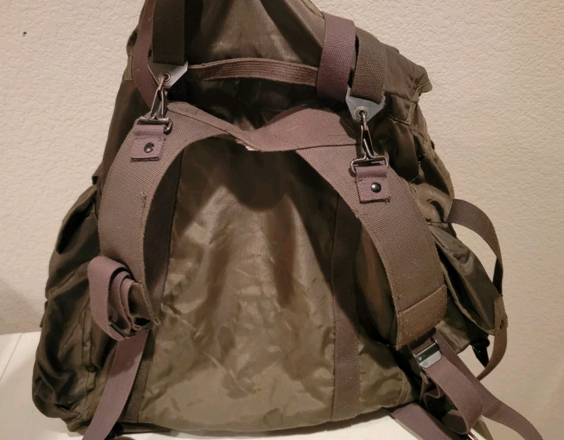 1987 Vintage Austrian HBA Heereseigentum Army Rucksack Backpack