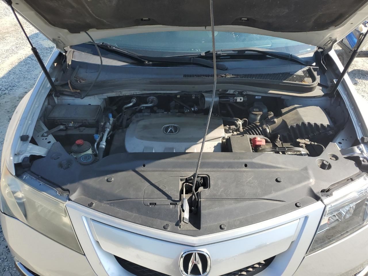 MDX 2013 Glove Box 4749511