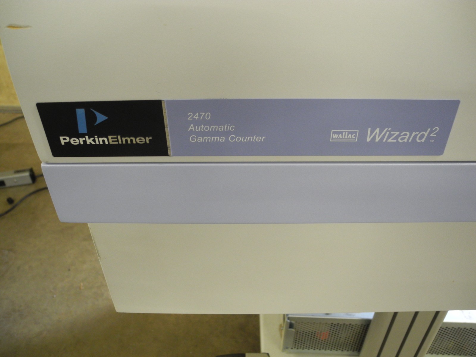 PERKIN ELMER MODEL 2470-0050 WIZARD 2 AUTOMATIC GAMMA COUNTER W/ WINDOWS XP