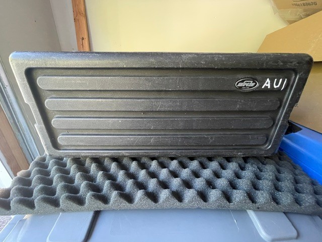 SKB Cases 4U rSeries Standard Roto Molded LLDPE Rack
