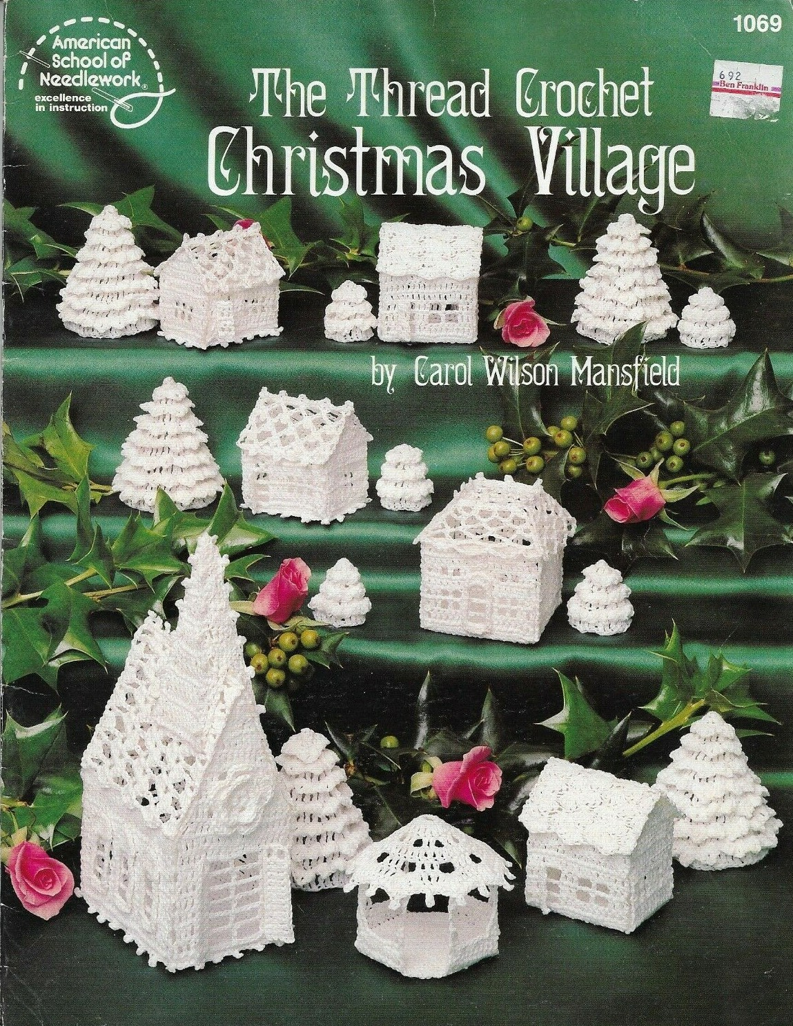 THE THREAD CROCHET CHRISTMAS VILLAGE 7 DESIGNS CROCHET PATTERN BOOK