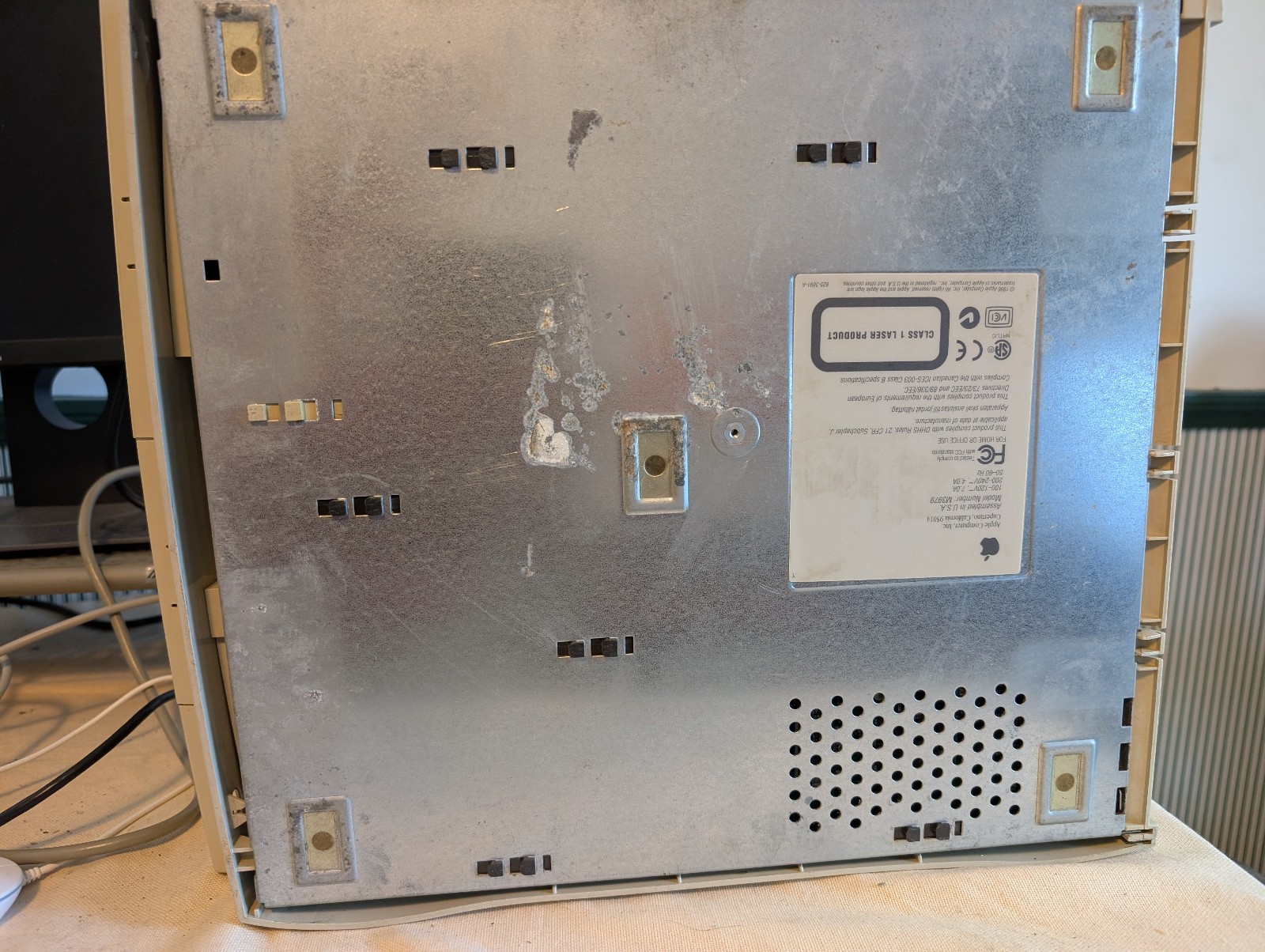 Apple PowerMac 7300/180 - Tested working and refurbished
