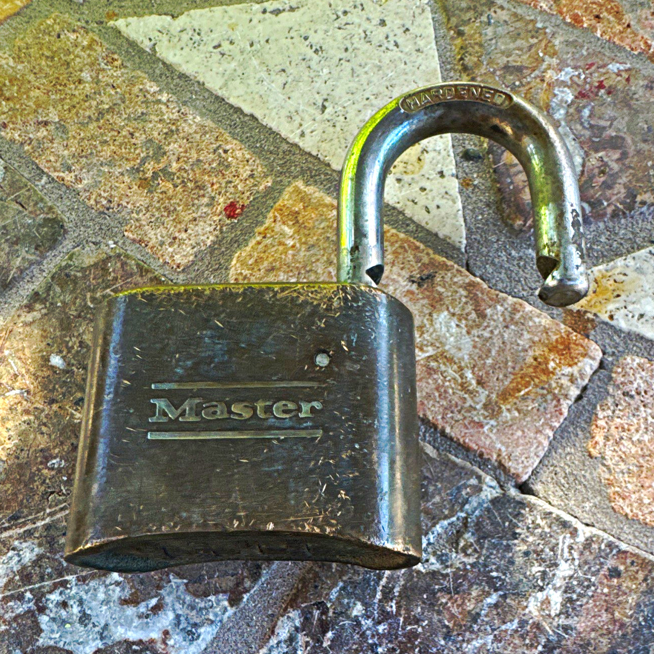 Master 4-Dial Resettable Combination Padlock, Steel, 1/4" Shackle