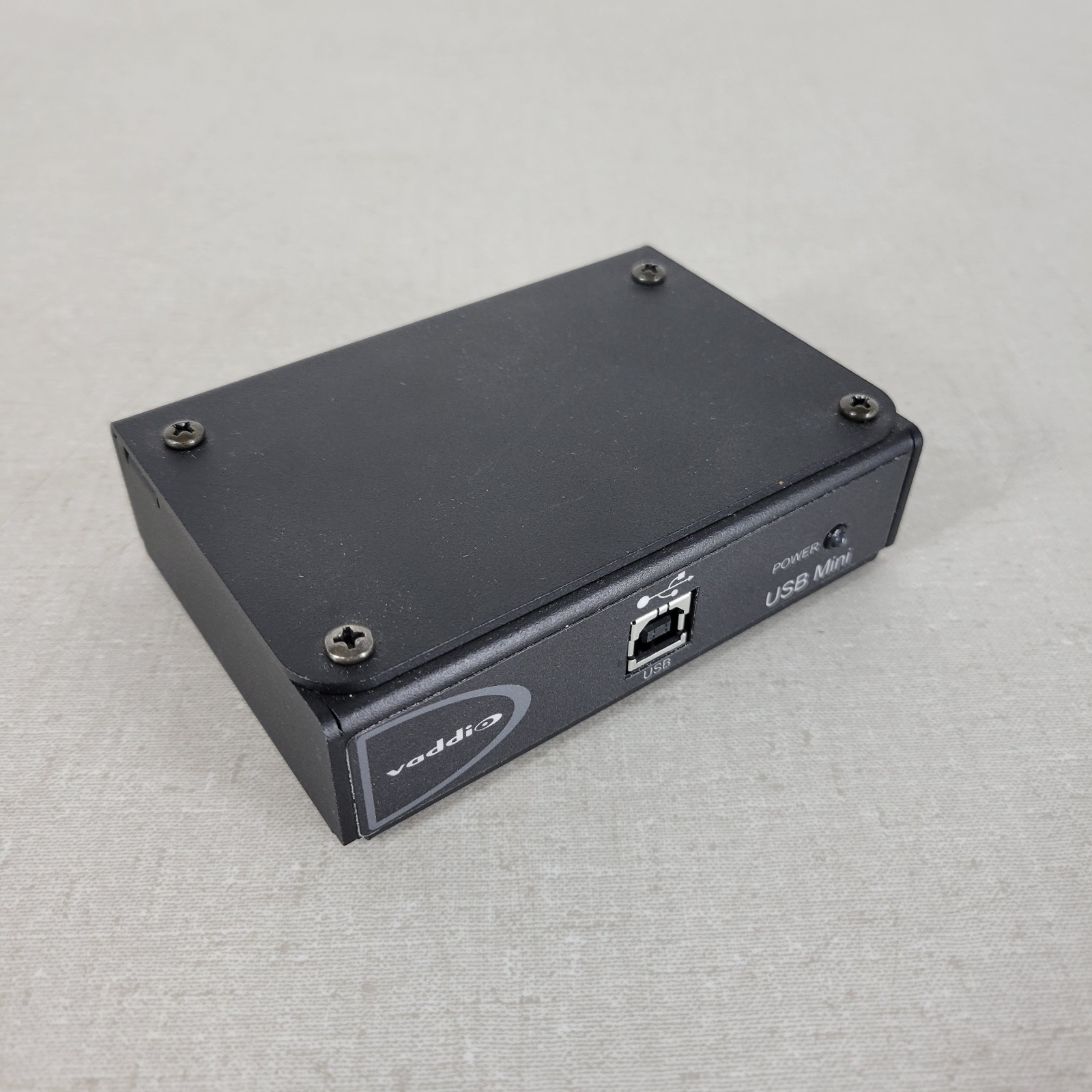 VADDIO 9981105039 Quick-Connect USB Mini, 24V DC, USB Type-A To Type-B