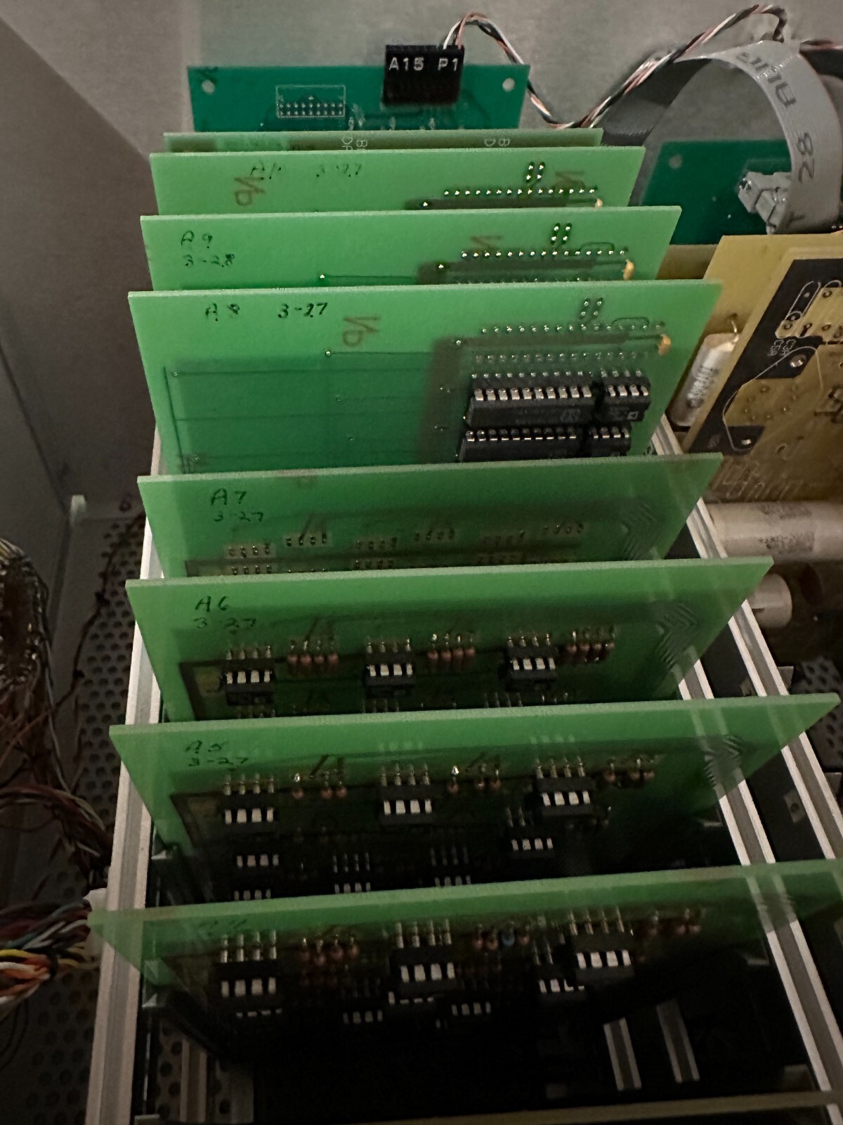 LK Technologies Model ELS3000 Analyzer Control Unit – NIM Modular Rack