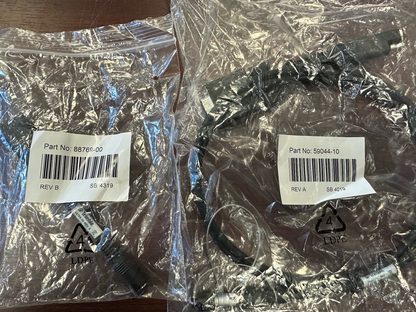 Spectra Precision SP60 GNSS Receiver Kit – Excellent Condition – Complete Kit