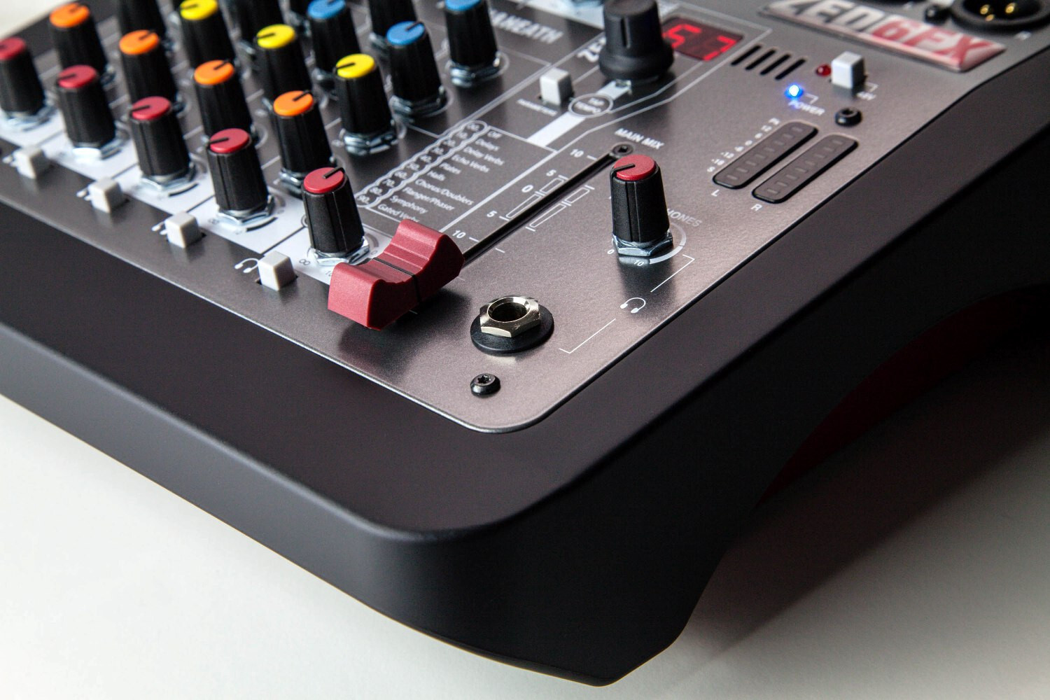 Allen & Heath ZED-6FX Compact 6 Input Analogue Mixer with Internal FX